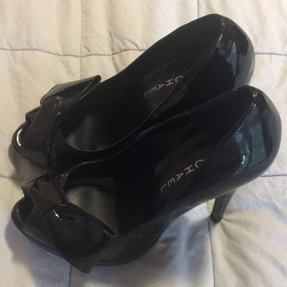 Michael Heels - Picture 2 of 4
